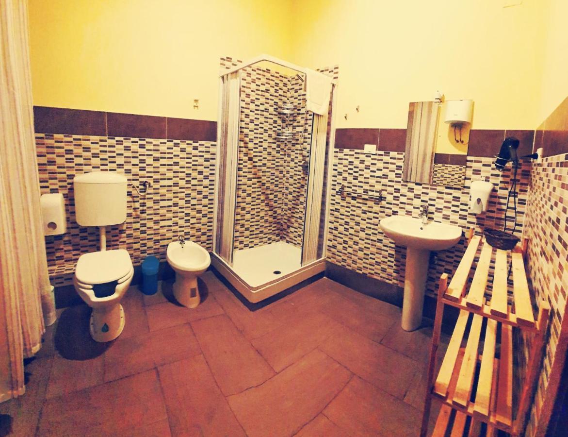A Un Passo Dal Centro Hotel Palermo Buitenkant foto
